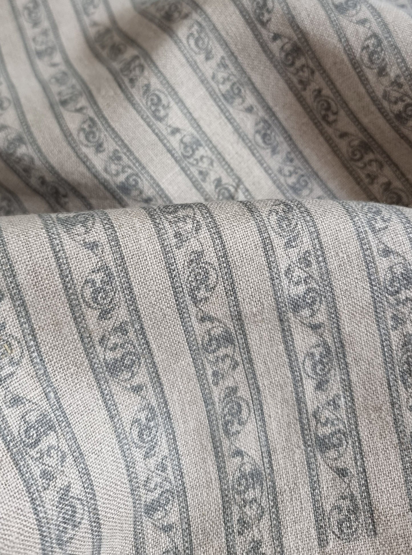 Blue Striped Floral Vintage Printed Linen 260gsm