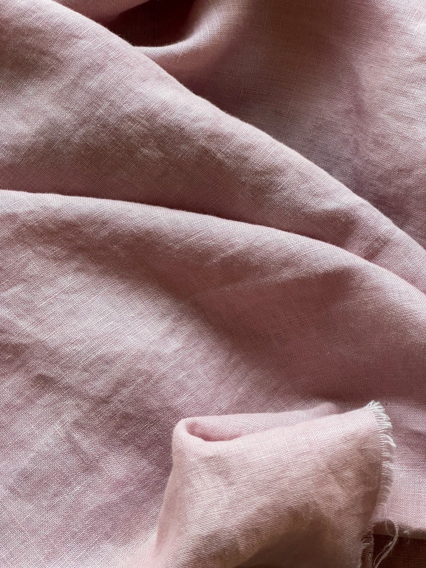 Dusty pink (57) plain colour linen 150gsm