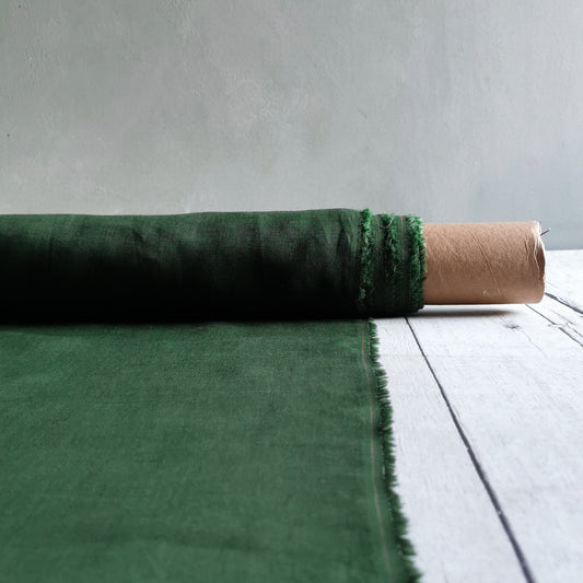 Forest green (186) plain colour linen 150gsm