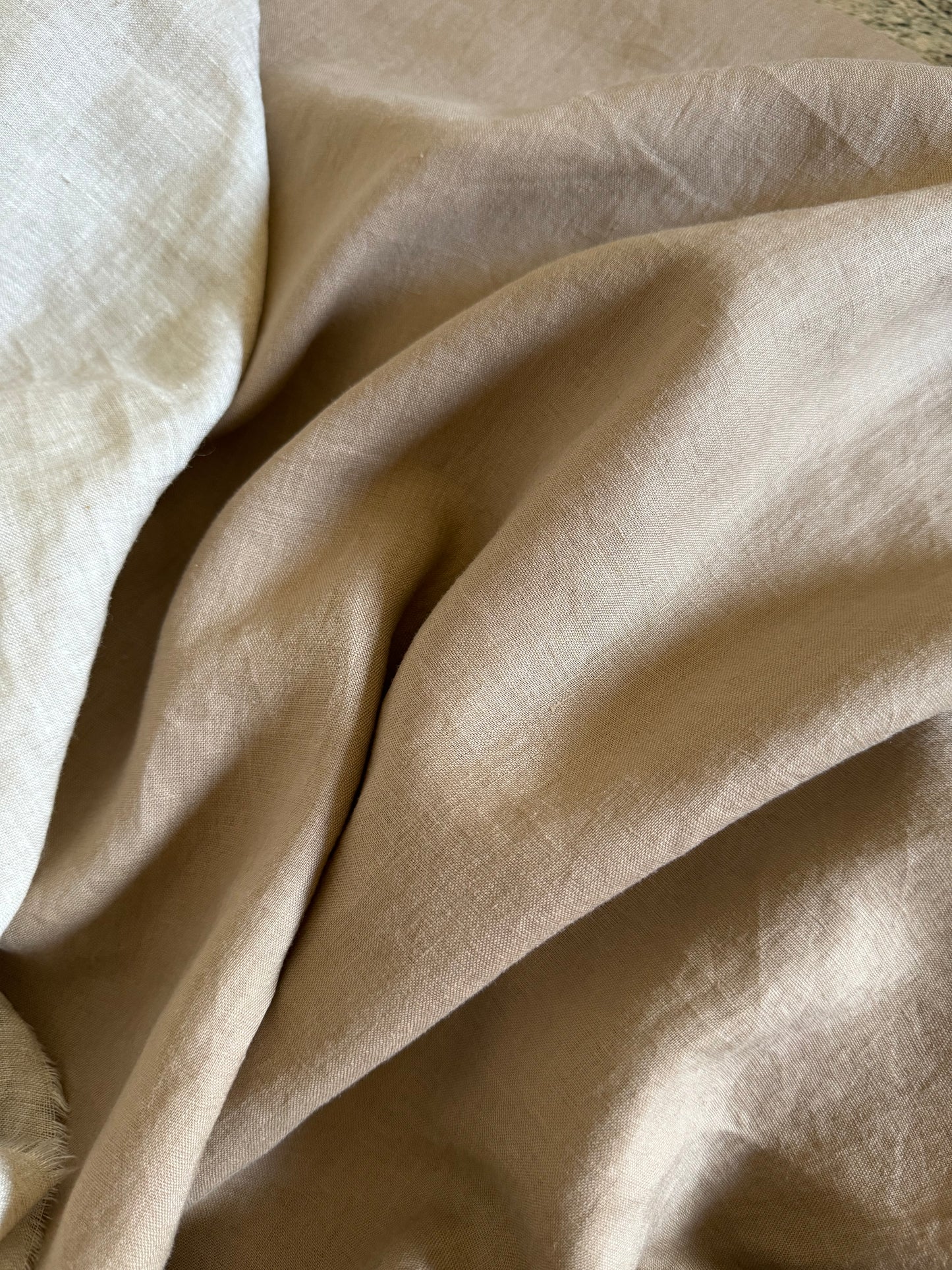 Khaki (128) plain colour linen 150gsm